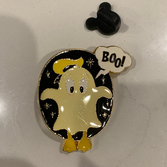 Glow in the Dark Ghosts - Donald Duck ONLY - Disney Pin - Picture 2 of 5